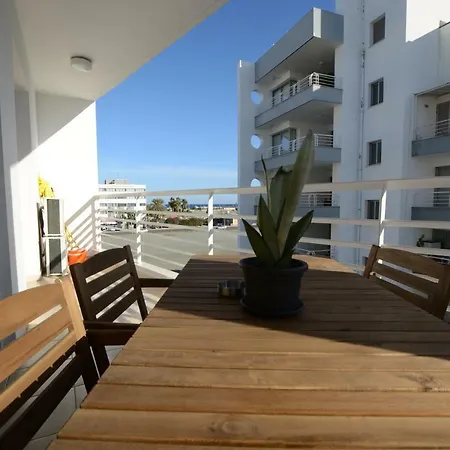 Violet Dusk Center Flat Apartment