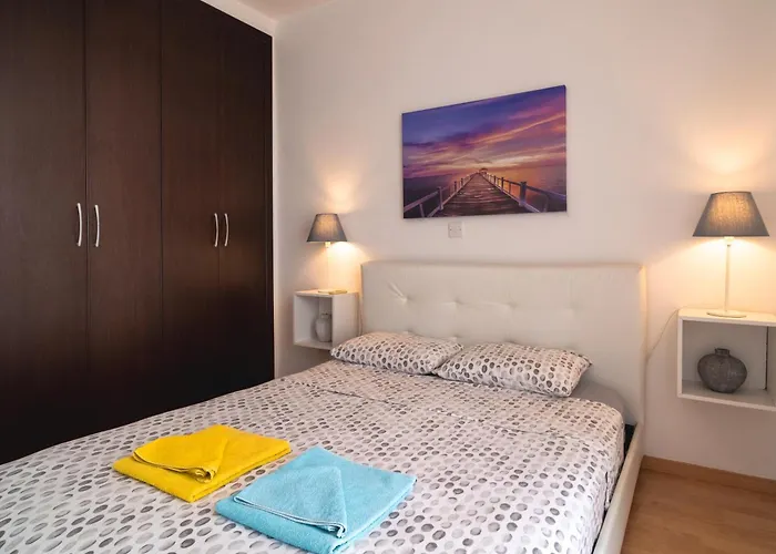 Violet Dusk Center Flat Lejlighed *