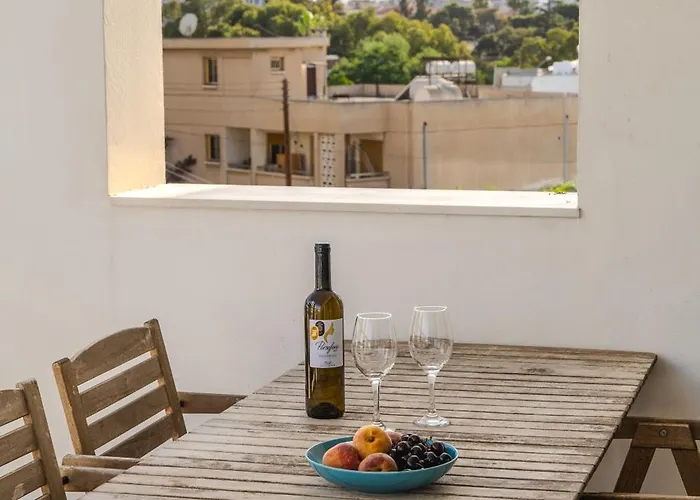 Violet Dusk Center Flat * Larnaca